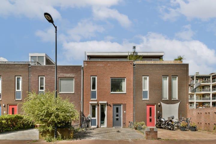 Photo 1 of Edward Masseystraat 3