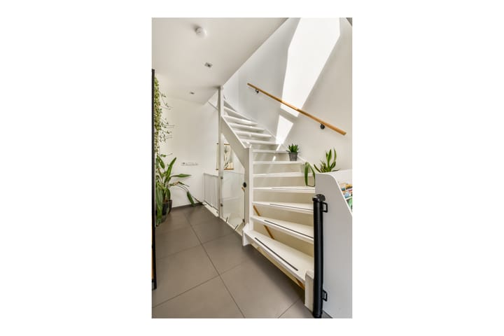 Photo 11 of Edward Masseystraat 3