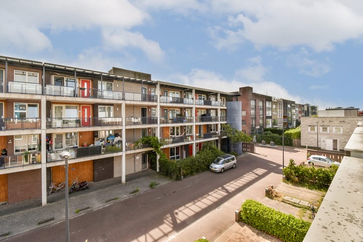 Photo 17 of Edward Masseystraat 3