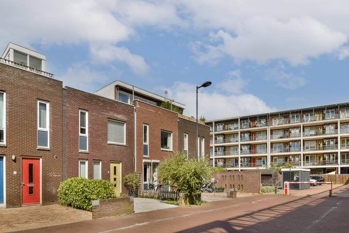 Photo 25 of Edward Masseystraat 3