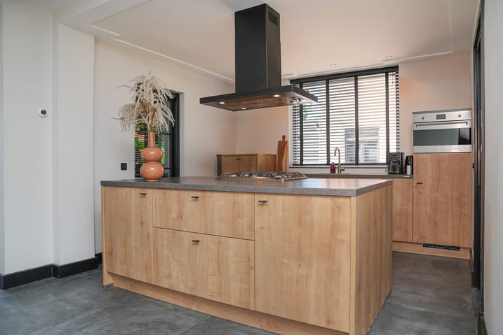 Foto 10 van Voortstraat 33