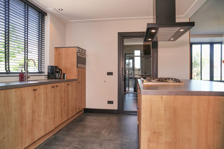 Foto 11 van Voortstraat 33