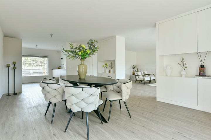 Foto 11 van Purperreiger 54