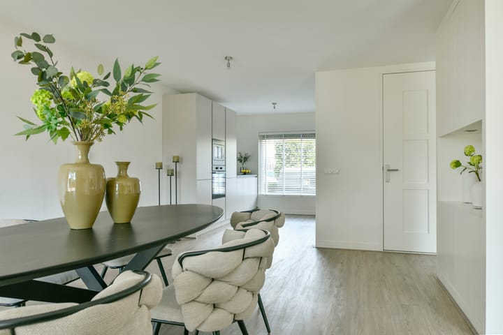 Foto 13 van Purperreiger 54