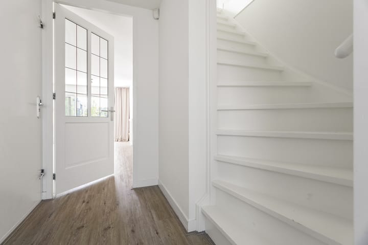 Foto 18 van Purperreiger 54