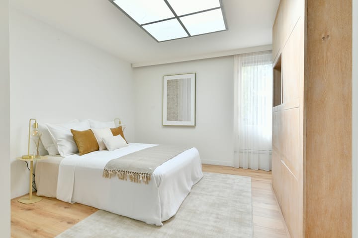 Foto 24 van Purperreiger 54