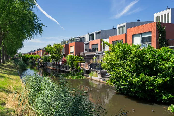 Foto 36 van Purperreiger 54