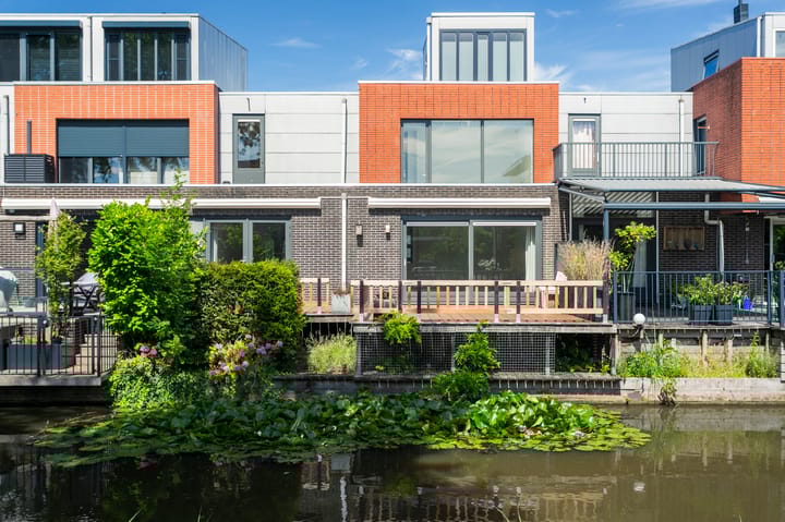 Foto 37 van Purperreiger 54