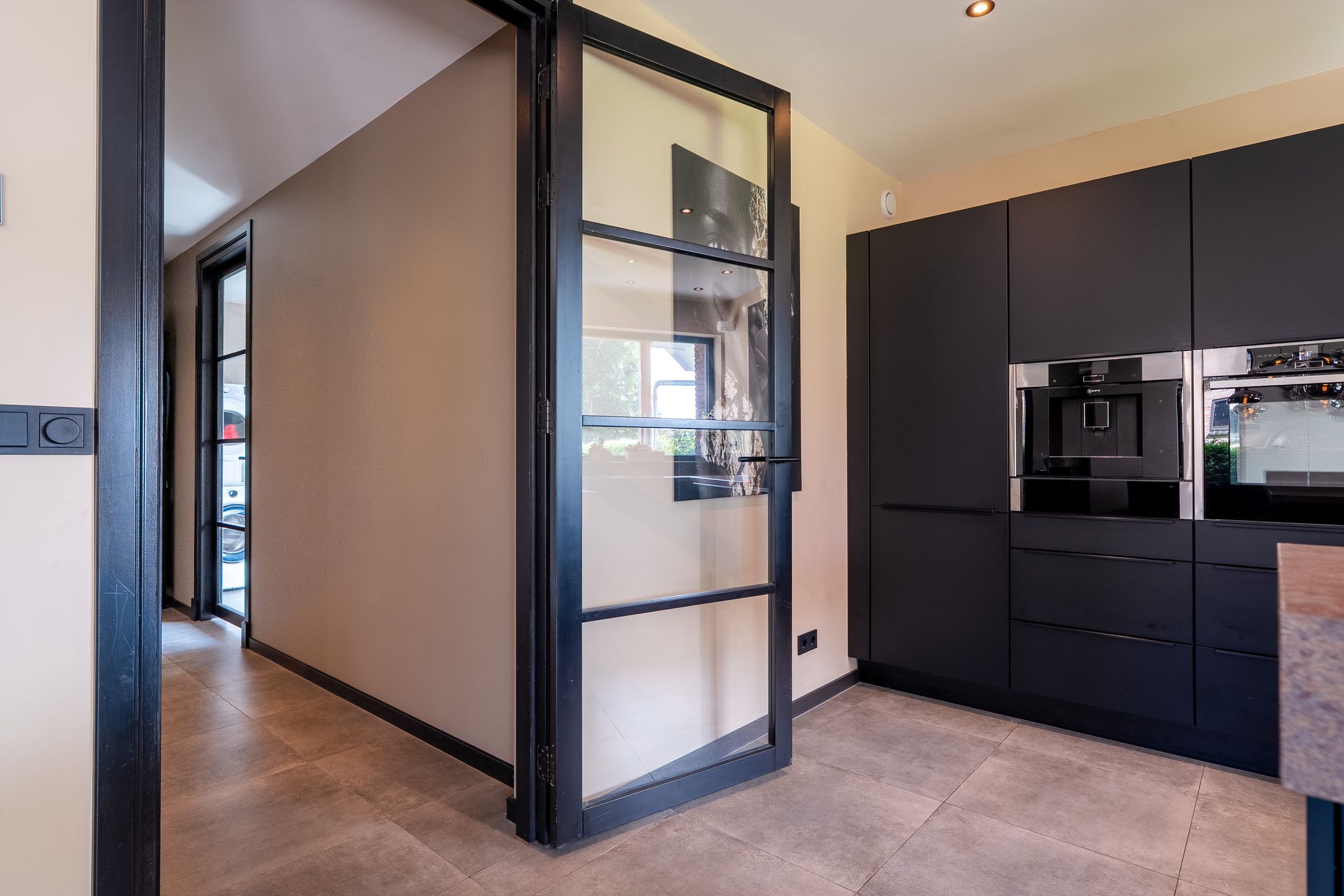 Foto 9 van Hoofdweg 260