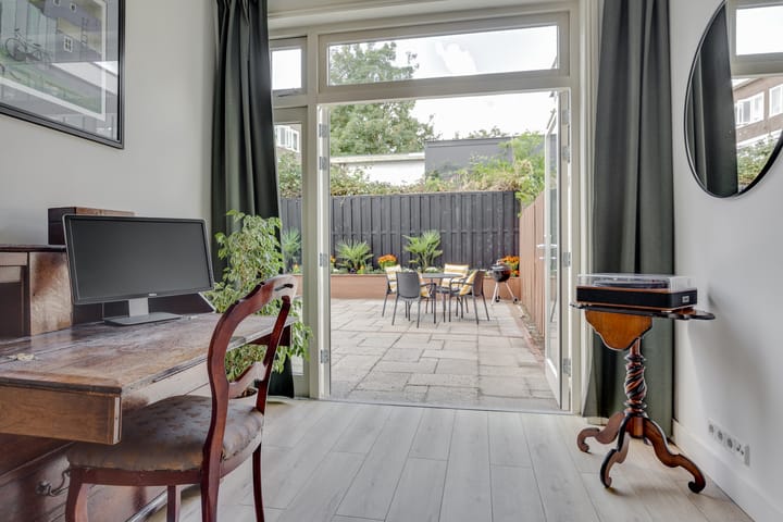 Foto 10 van Lombokstraat 9