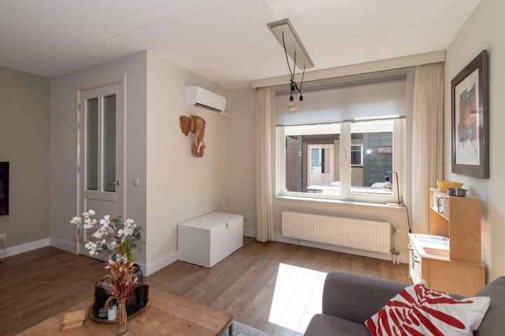 Foto 10 van Dovenetel 6