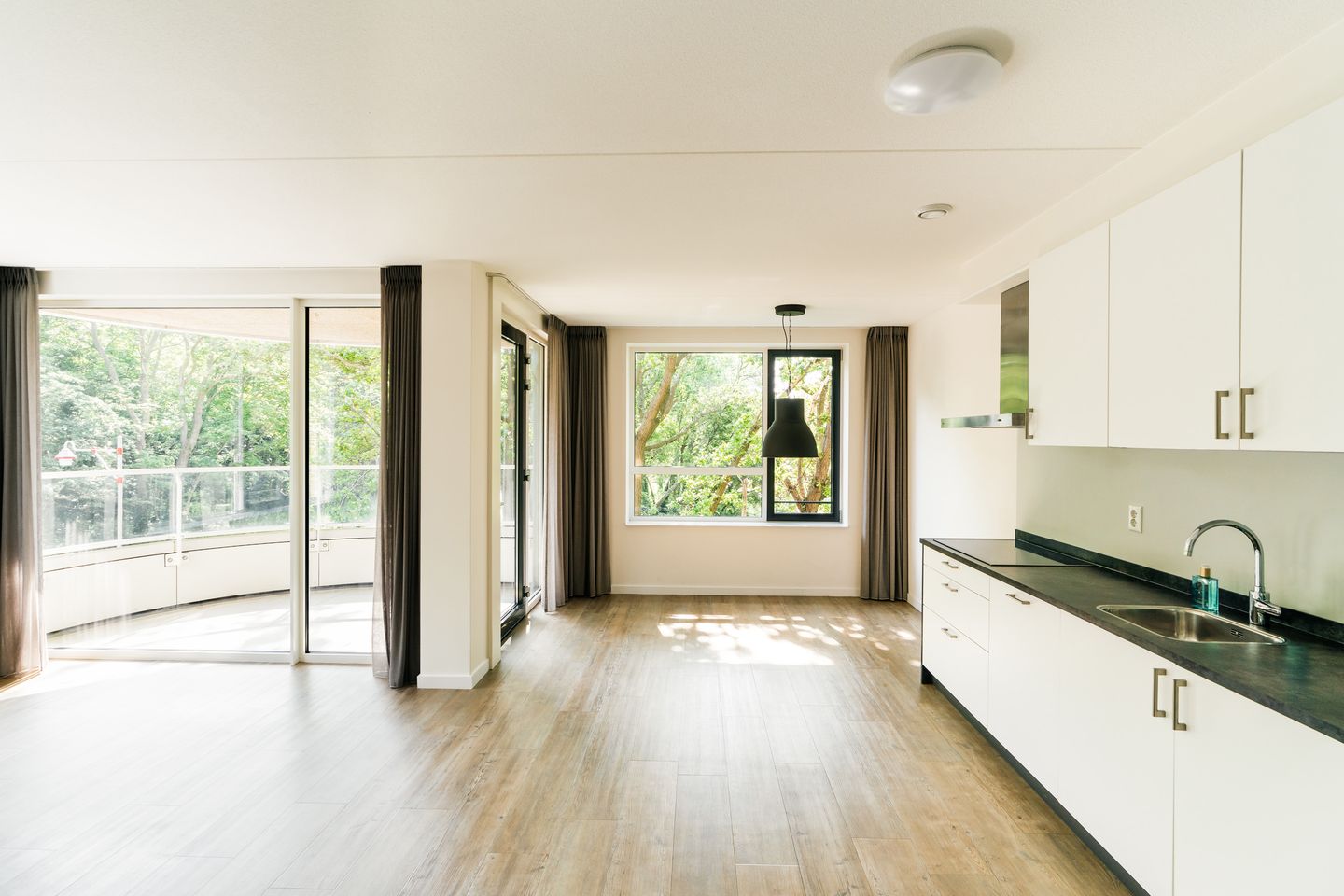 Foto 10 van Badhuisweg 115-J