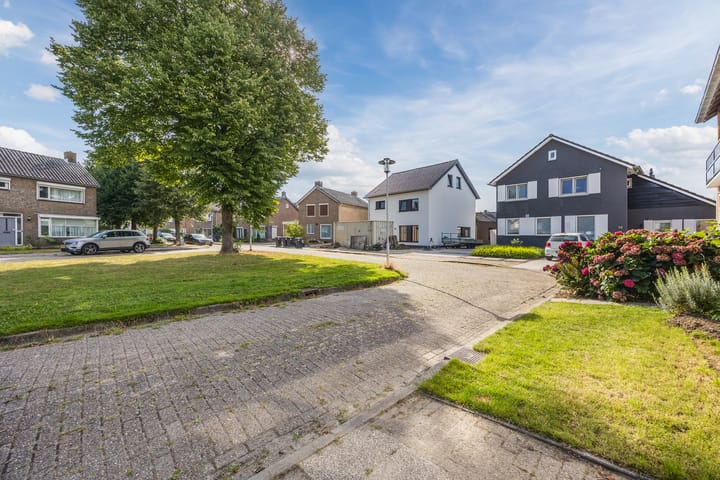 Photo 30 of Marijkestraat 17