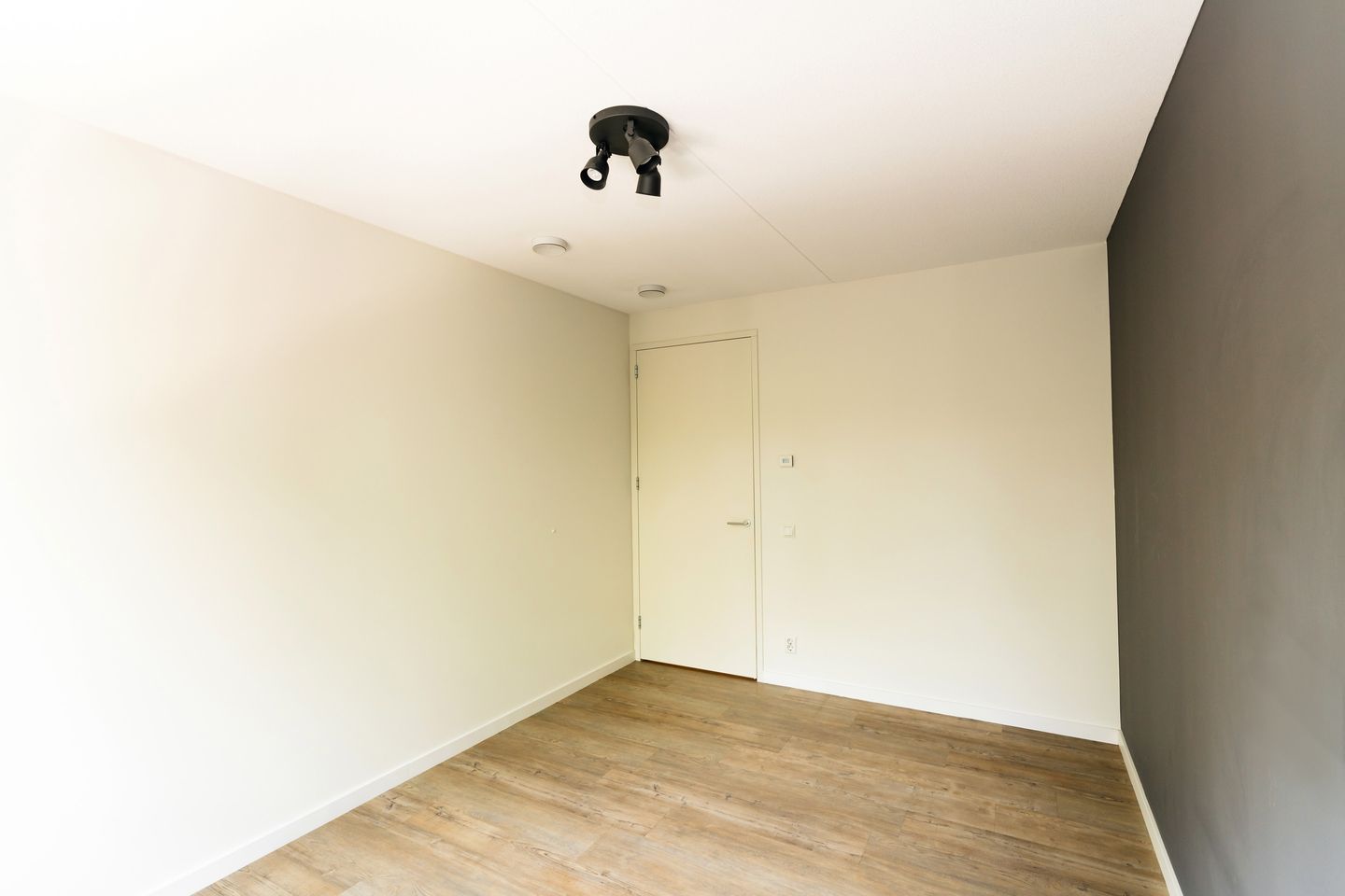 Foto 20 van Badhuisweg 115-J