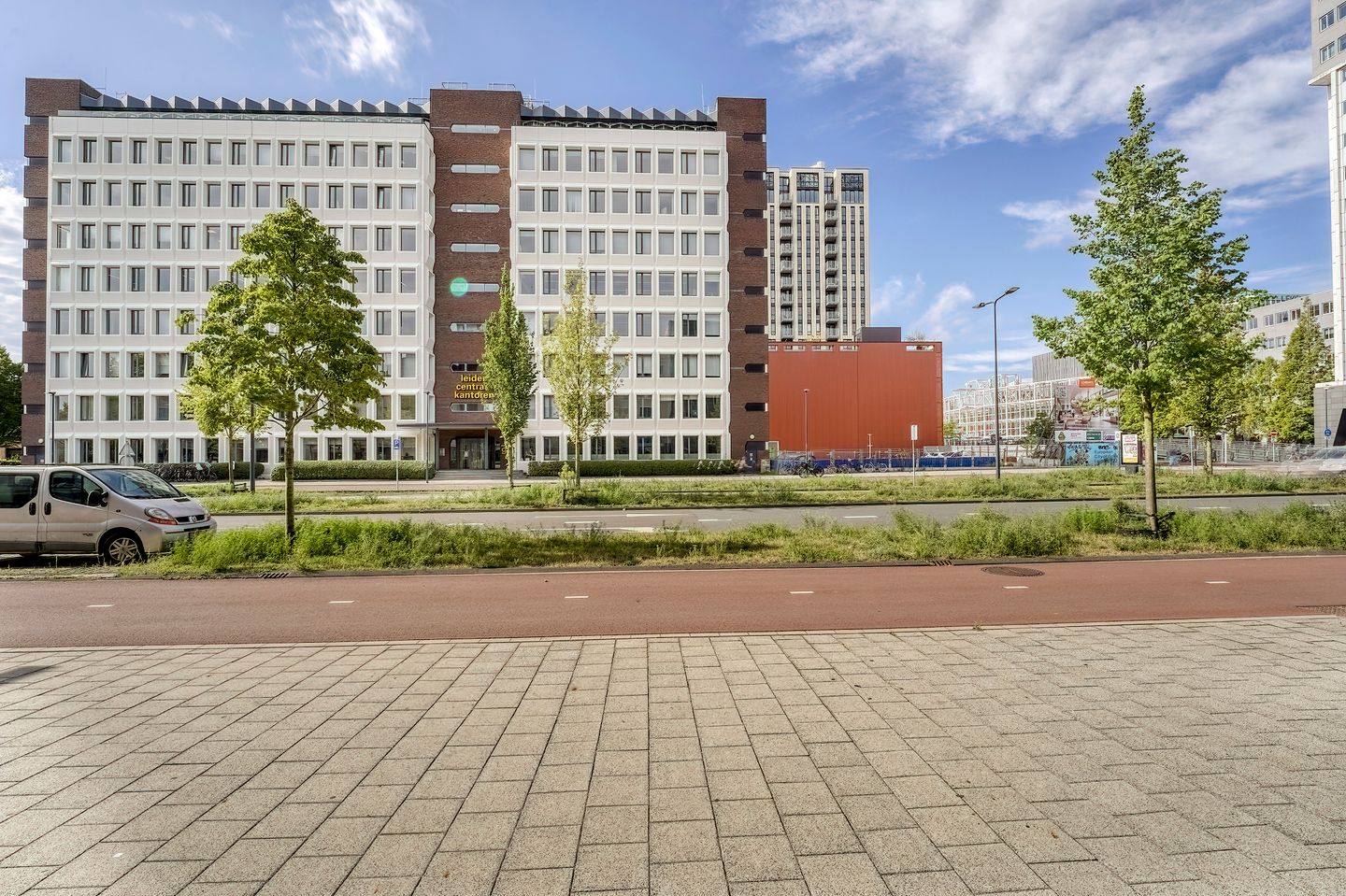 Bekijk foto 1 van Schuttersveld 9