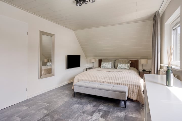 Photo 26 of Bloemendaalweg 10-A