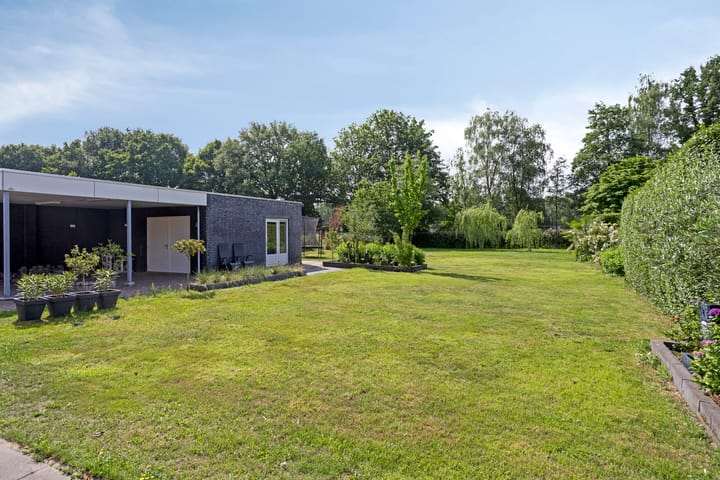 Photo 34 of Bloemendaalweg 10-A