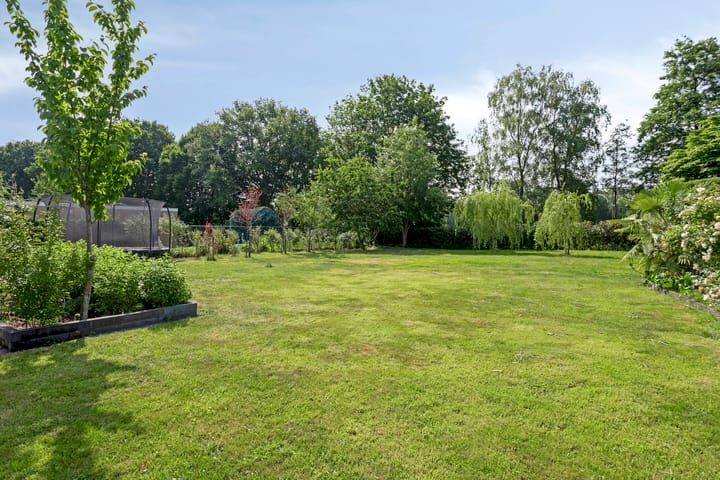 Photo 37 of Bloemendaalweg 10-A