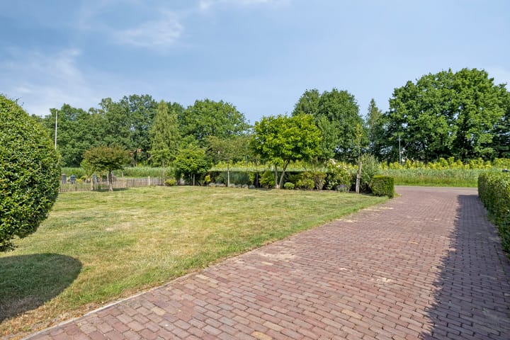 Photo 40 of Bloemendaalweg 10-A