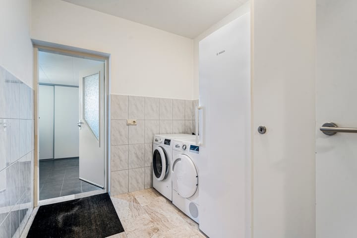 Photo 13 of Liguster 22