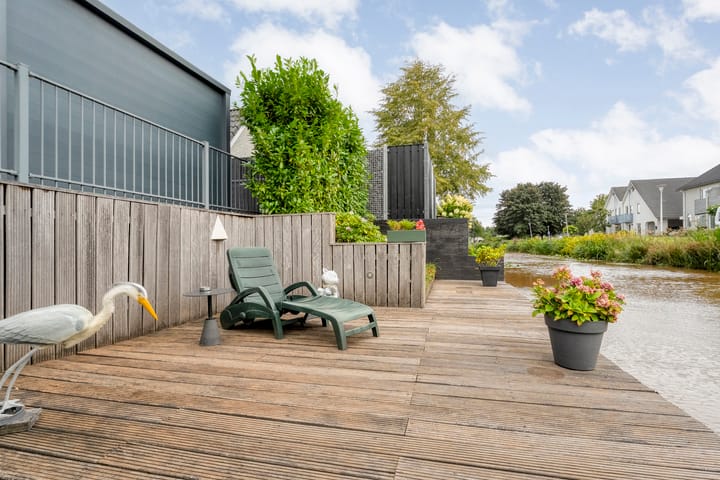 Photo 16 of Liguster 22