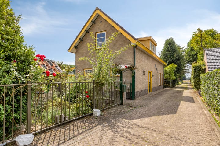 Foto 1 van Binnenweg 6