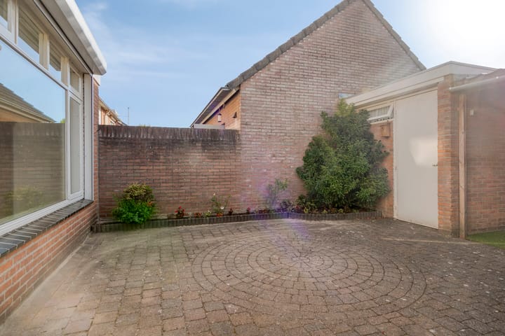 Foto 28 van Lotusstraat 22