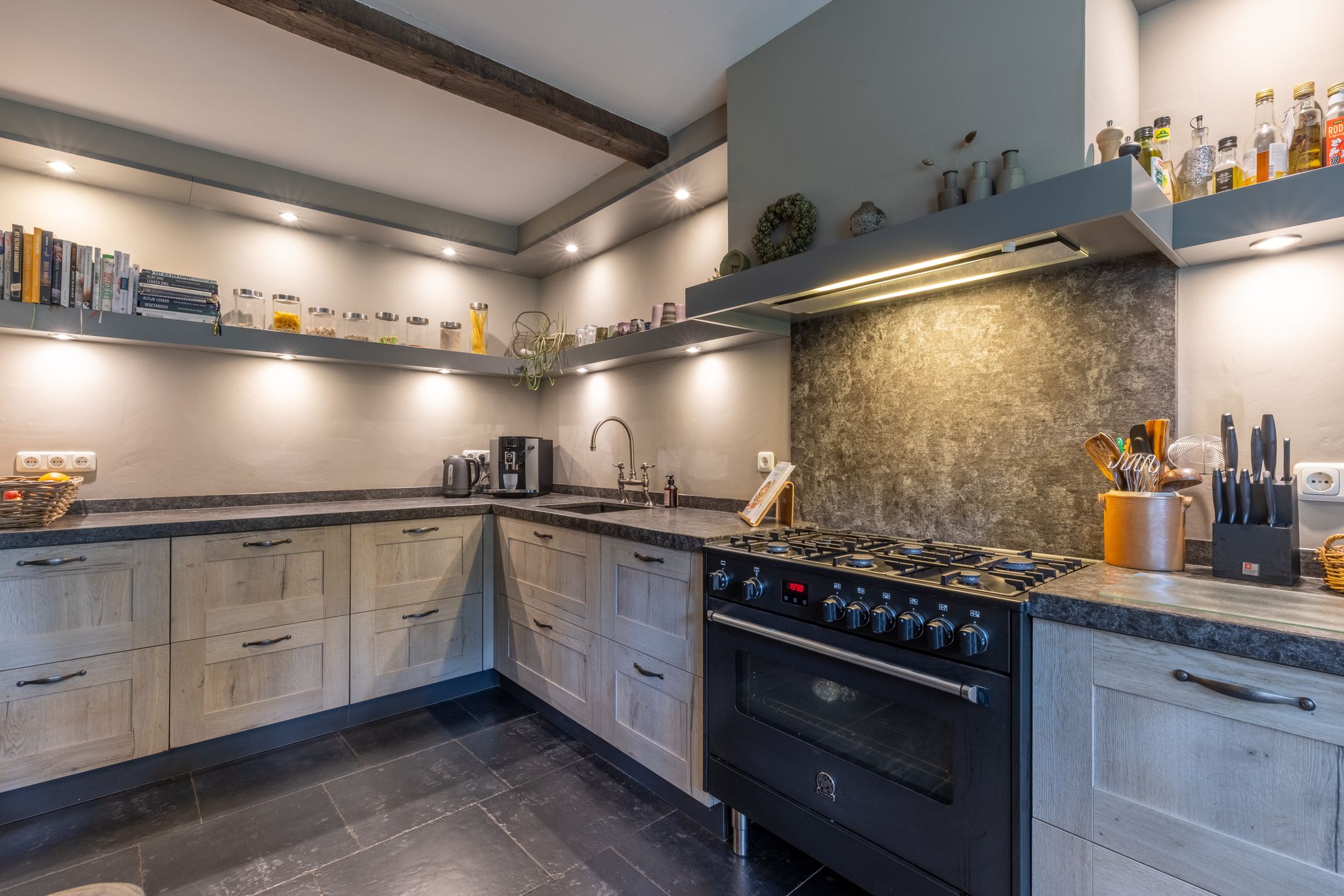 Foto 9 van Dwarsweg 21