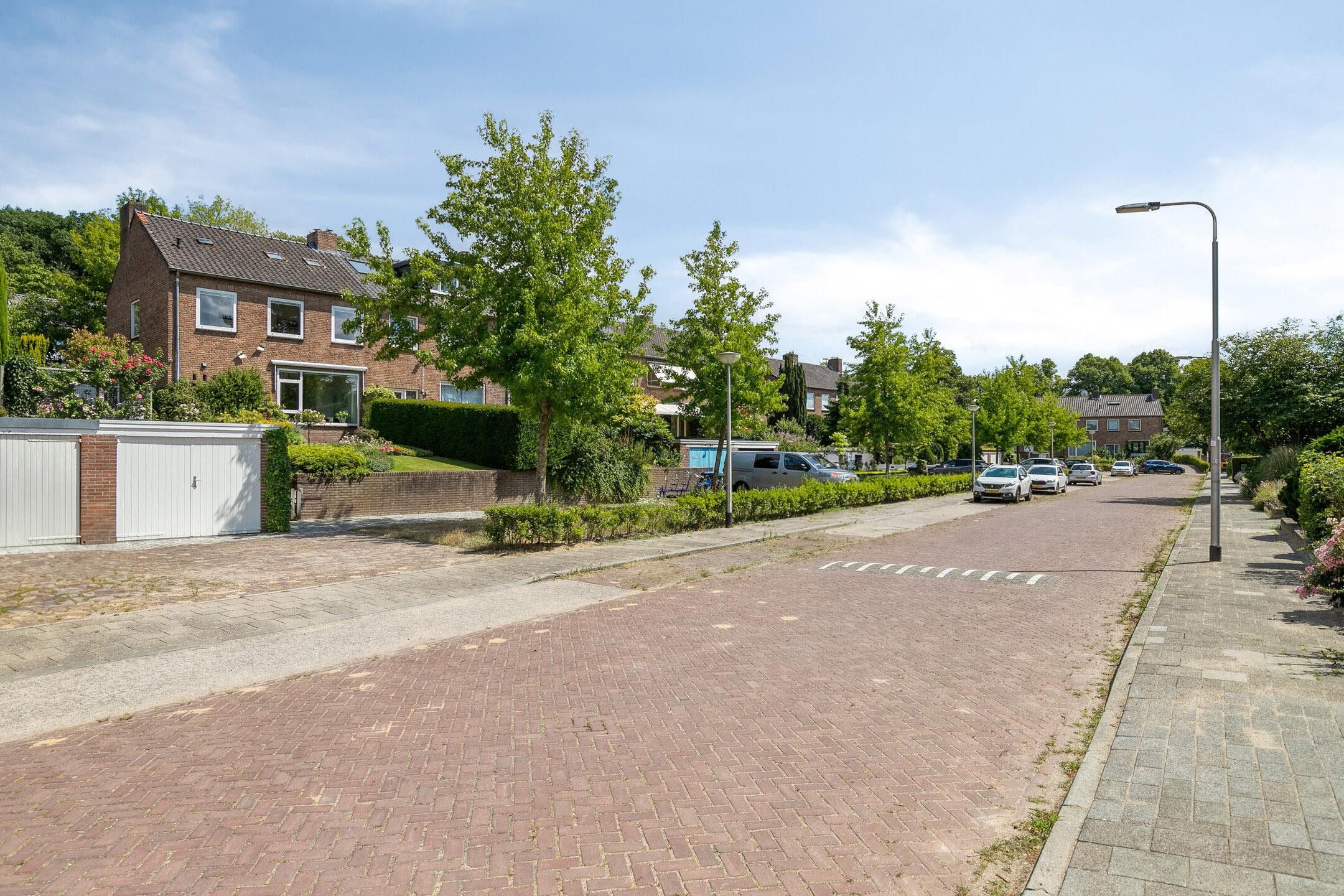 Photo 54 of Grameystraat 15