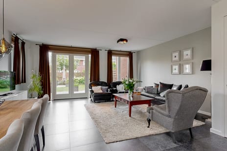 Burgemeester Van der Hoevenlaan 52 secondary image