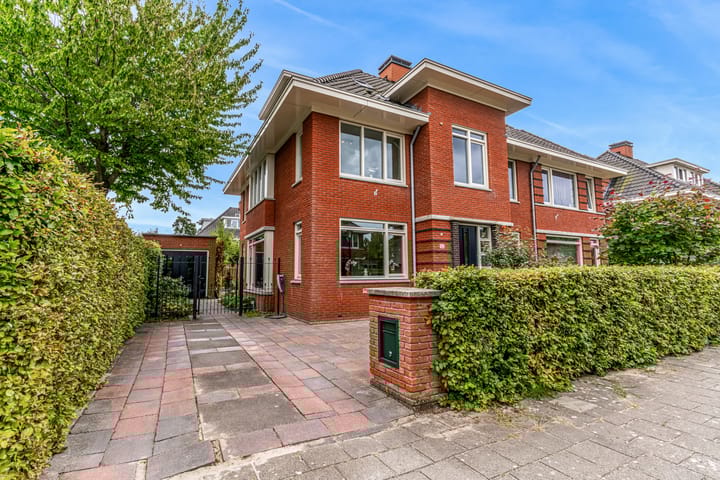 Foto 4 van Burgemeester Van der Hoevenlaan 52