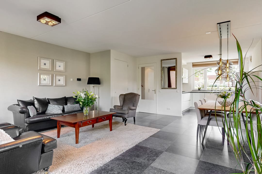 Foto 8 van Burgemeester Van der Hoevenlaan 52