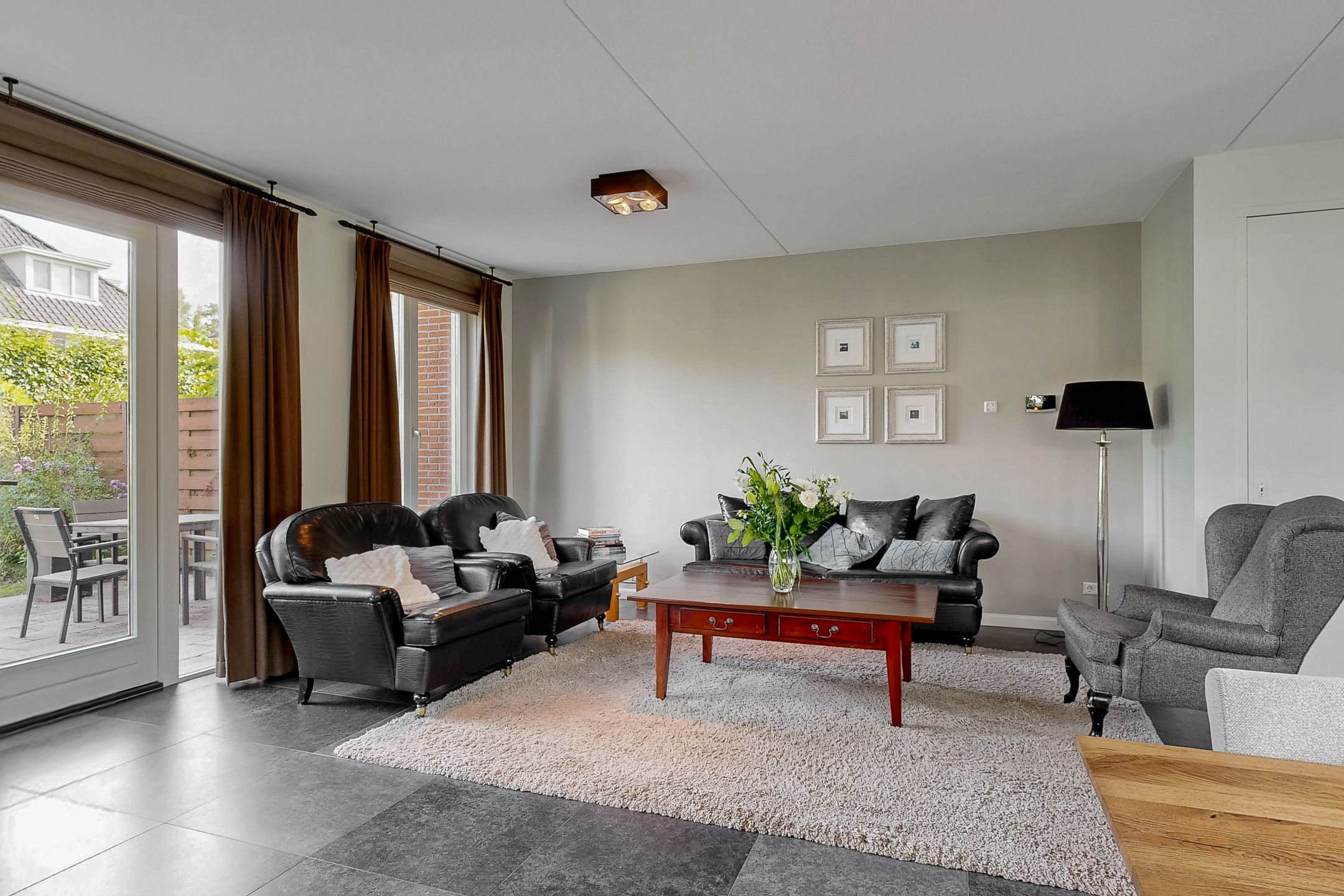 Foto 9 van Burgemeester Van der Hoevenlaan 52