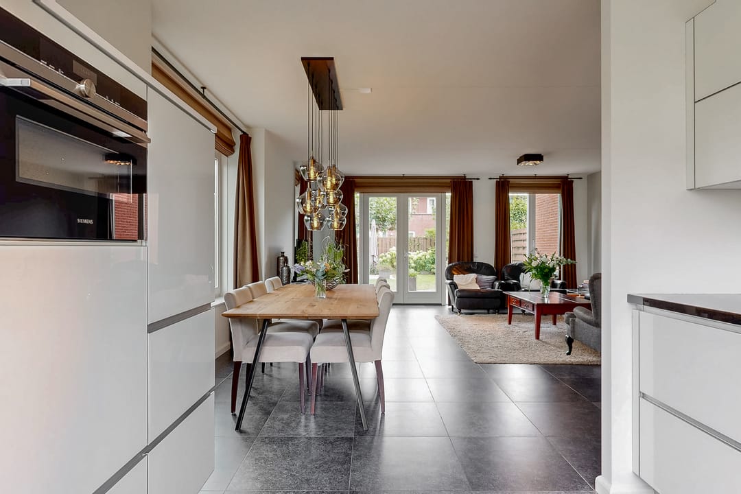 Foto 13 van Burgemeester Van der Hoevenlaan 52