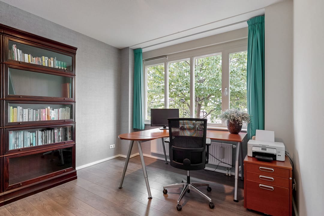 Foto 22 van Burgemeester Van der Hoevenlaan 52