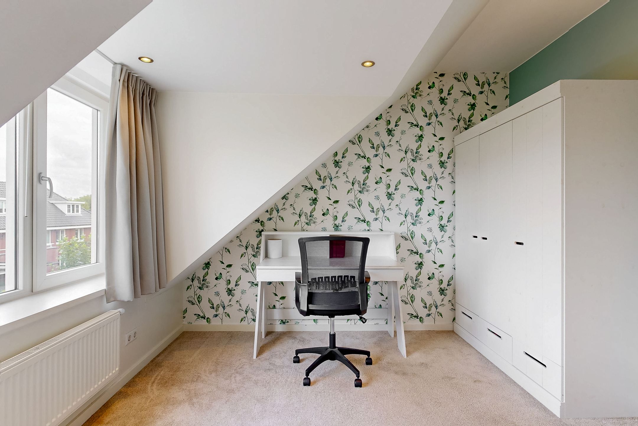 Foto 33 van Burgemeester Van der Hoevenlaan 52