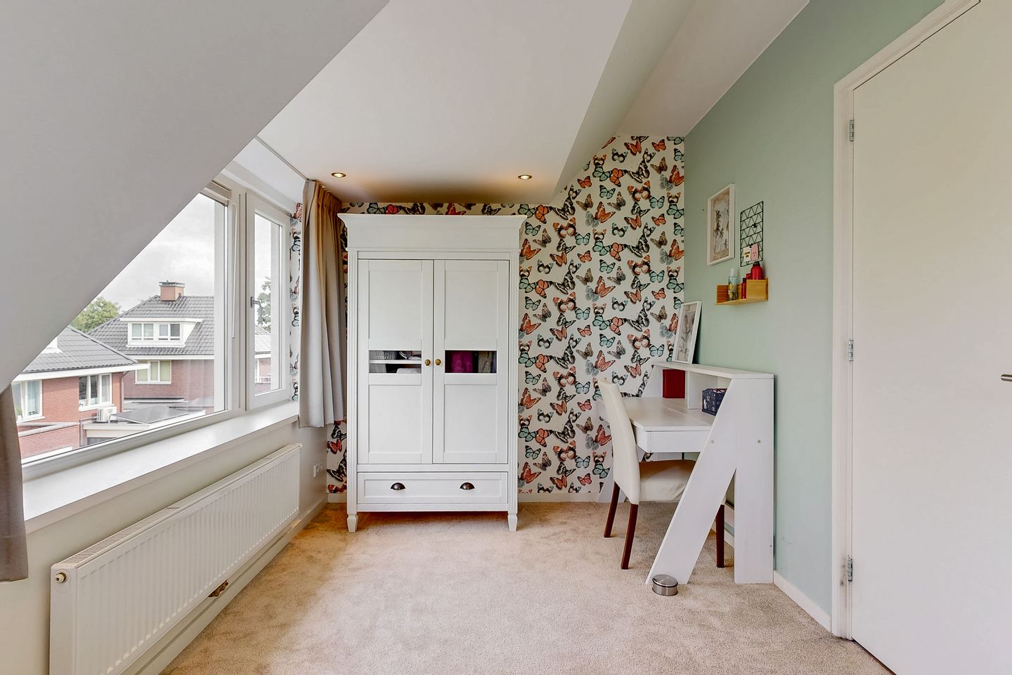 Foto 35 van Burgemeester Van der Hoevenlaan 52