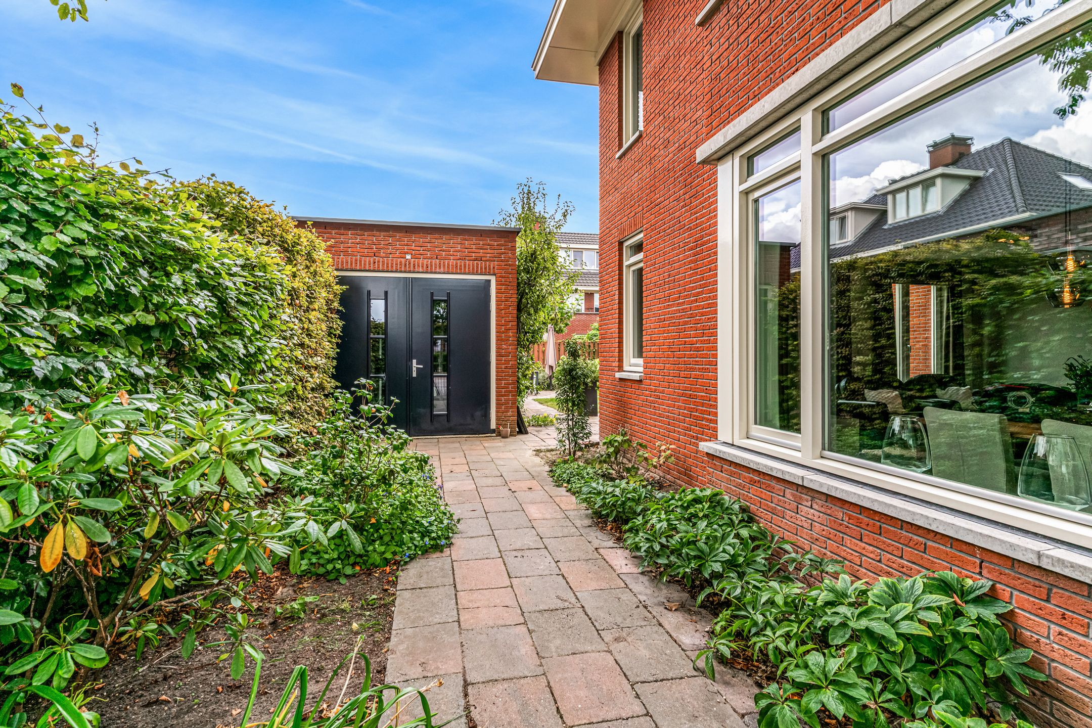 Foto 42 van Burgemeester Van der Hoevenlaan 52