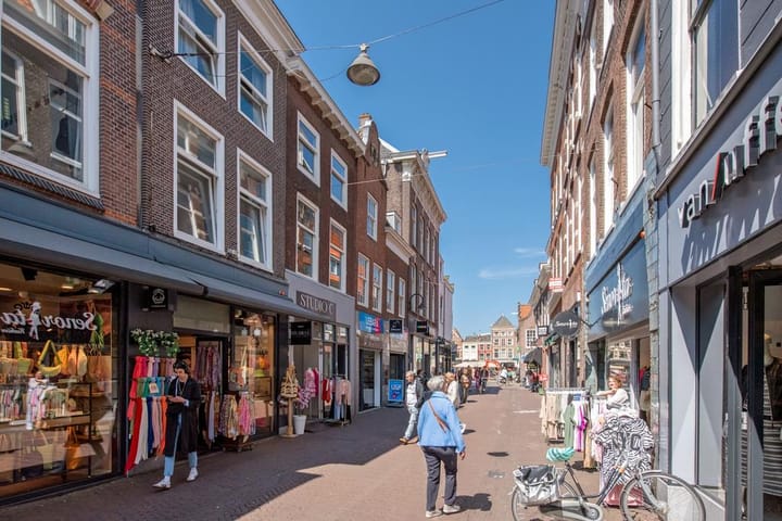 Photo 48 of Jacob Gerritstraat 15-B