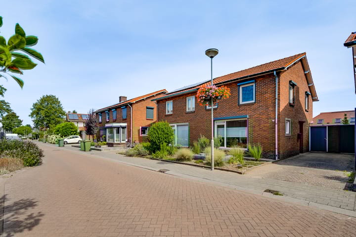 Foto 8 van Doctor Poelsstraat 7