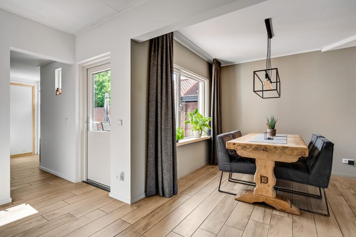 Foto 18 van Doctor Poelsstraat 7