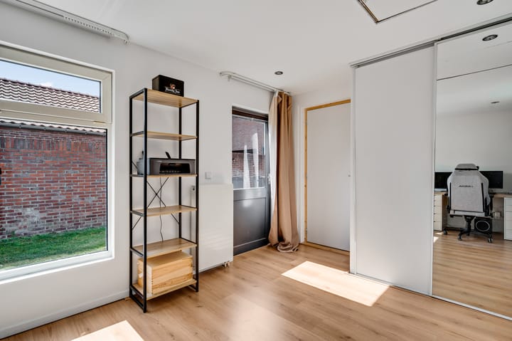 Foto 25 van Doctor Poelsstraat 7