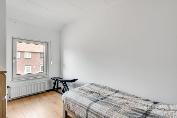 Foto 31 van Doctor Poelsstraat 7