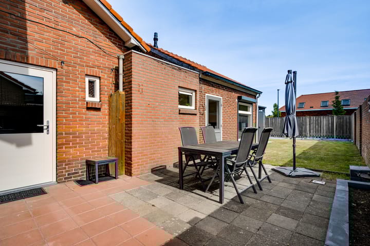 Foto 36 van Doctor Poelsstraat 7