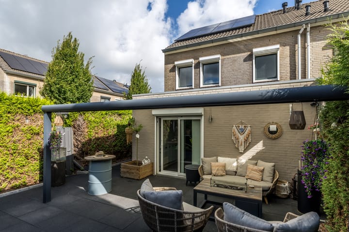 Foto 34 van Elf Schoorstenen 15