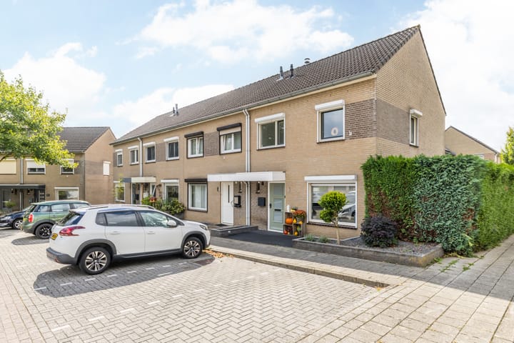 Foto 38 van Elf Schoorstenen 15