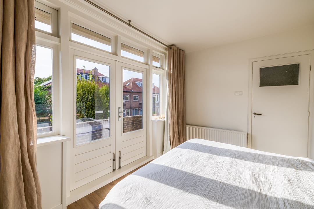 Photo 31 of Olivier van Noortstraat 18