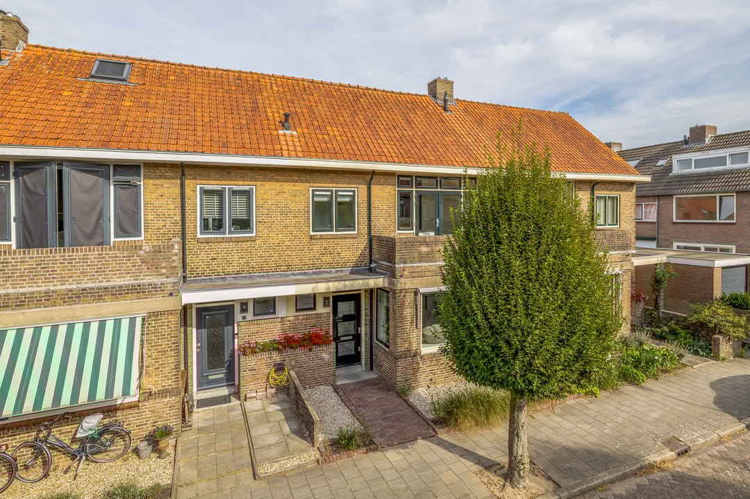 Photo 46 of Olivier van Noortstraat 18