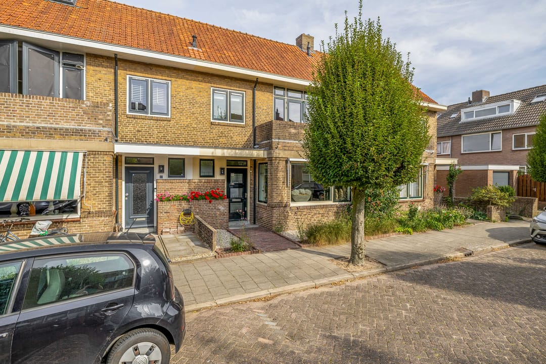 Photo 47 of Olivier van Noortstraat 18