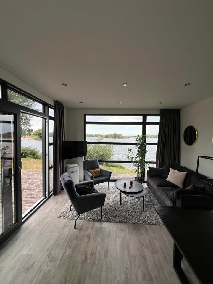 Photo 34 of Rijnbandijk 36-A